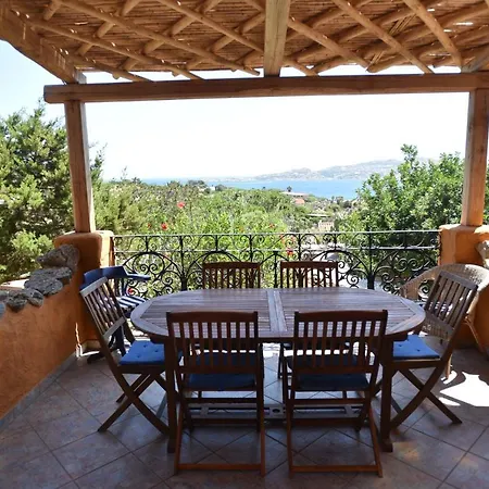 La Roccia Del Poggio Holiday home *